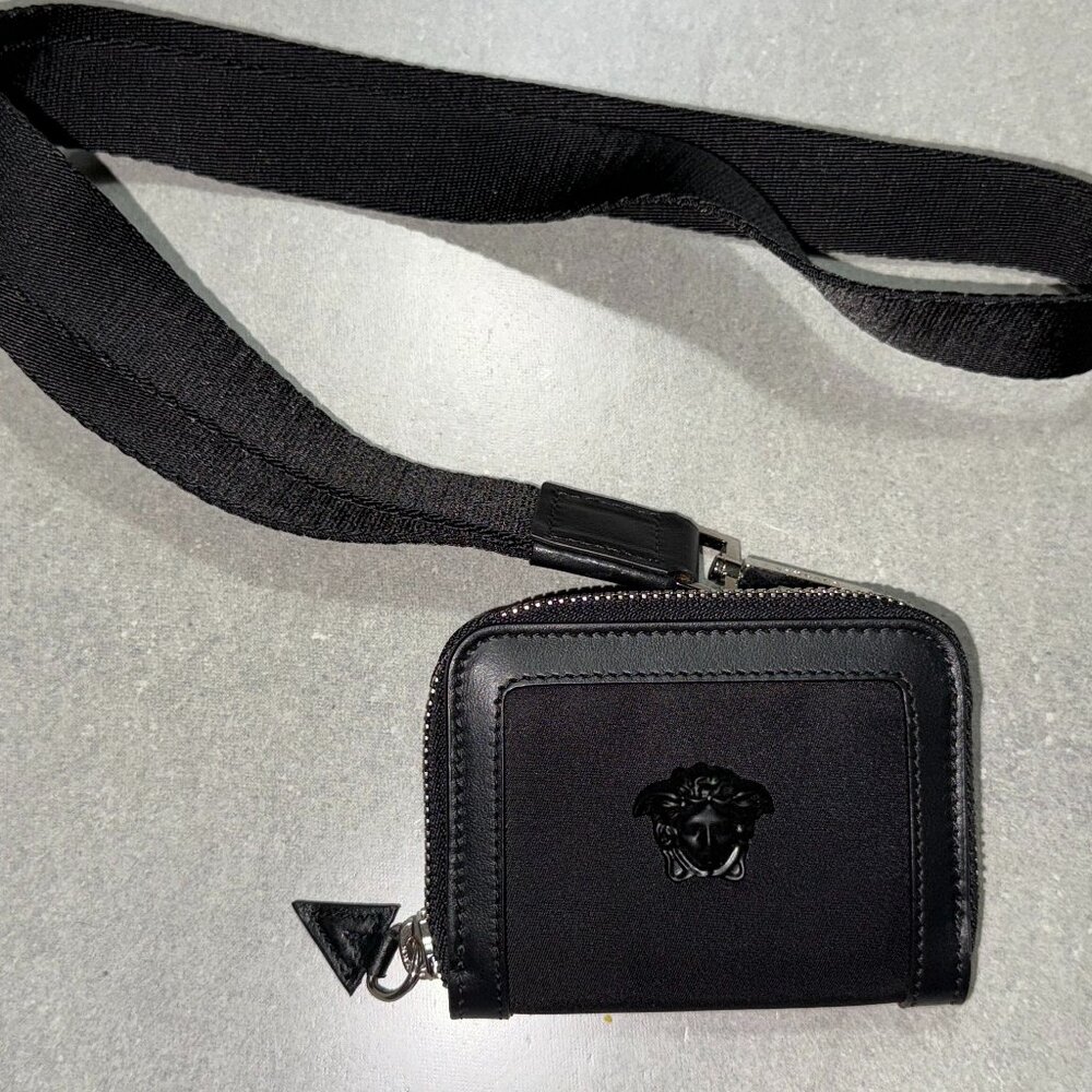 AUTHENTIC MENS WOMENS VERSACE LEATHER NYLON MEDUSA ZIP AROUND LANYARD WALLET